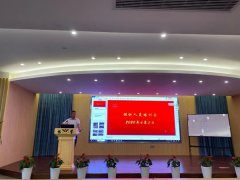 杨桂荣总裁亲自授课，设计培训会激发创意巧思